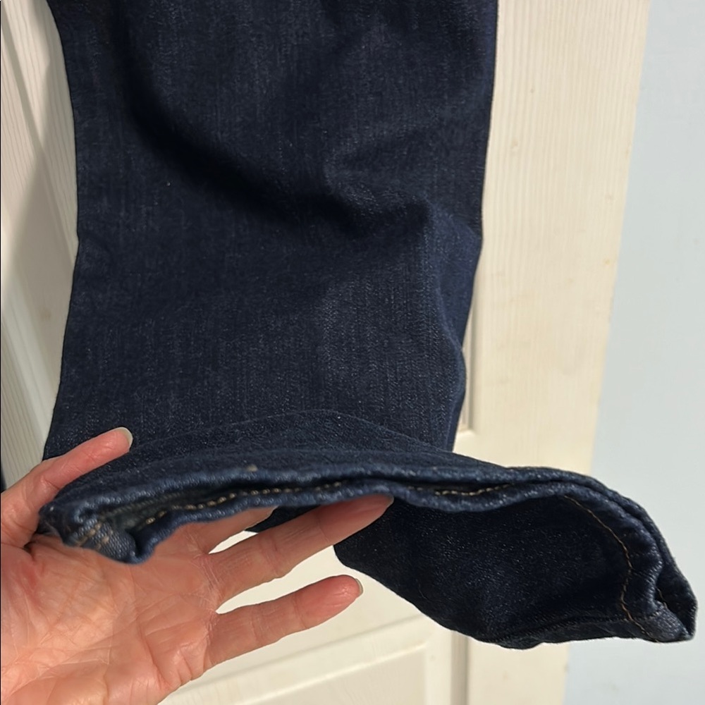 Levi's Dark Blue Straight Jeans. New/never worn without tags - Picture 14 of 16